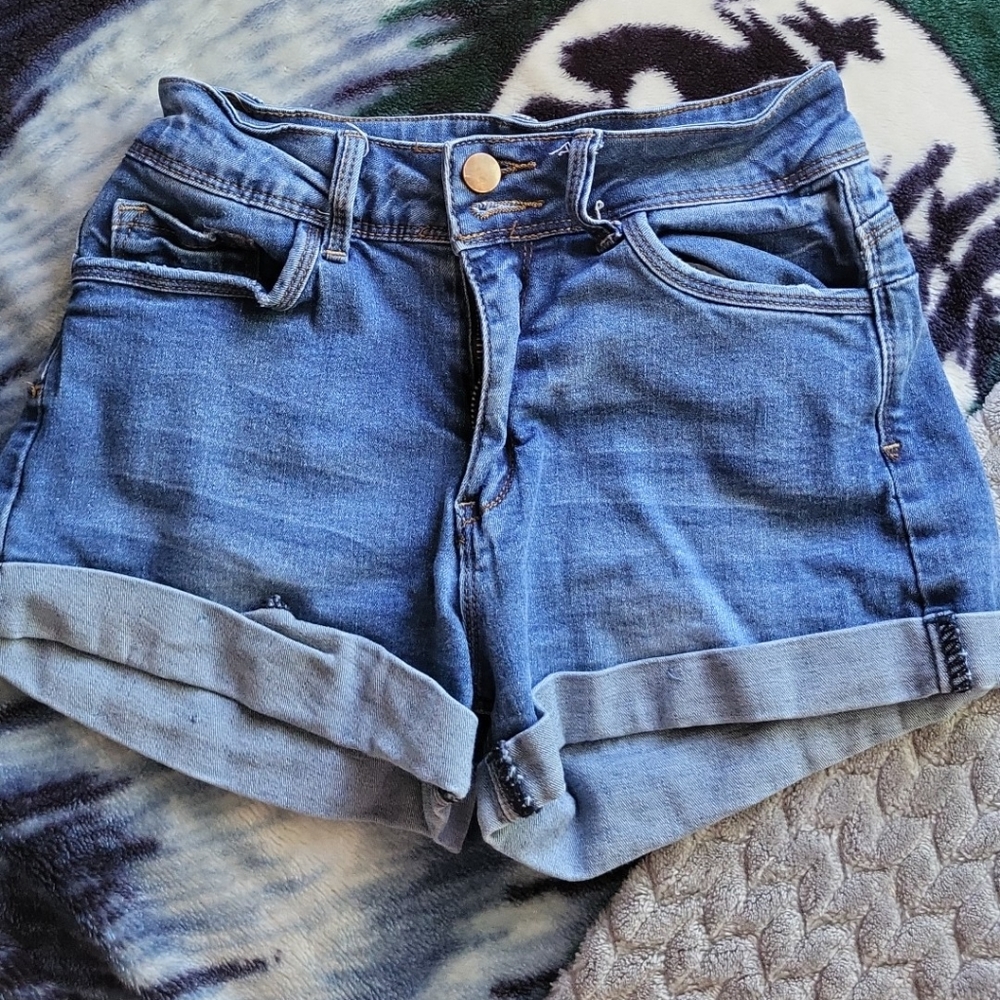 Fashion Nova blue Jean shorts